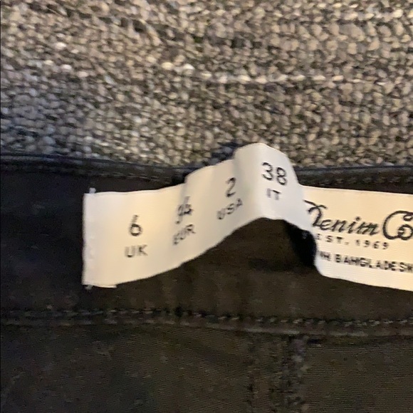 Black High Waist | Jeans - Picture 2 of 3